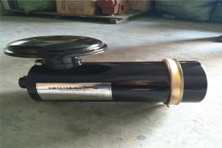 有些运用者在保养柴油机U8网电脑版_U8(中国)时，丢掉滤芯的上下密封橡胶垫圈及油罩，使柴油不经过滤芯过滤