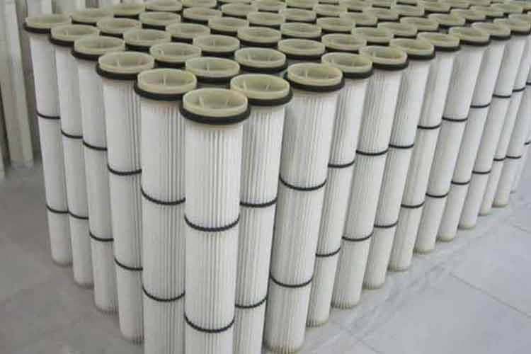 要知道这种抛丸机U8网电脑版_U8(中国)在使用过程当中是要防止大颗粒以及批量的固态物体浸入滤筒系统内部的，所以我们需要防止内部发生堵塞的现象