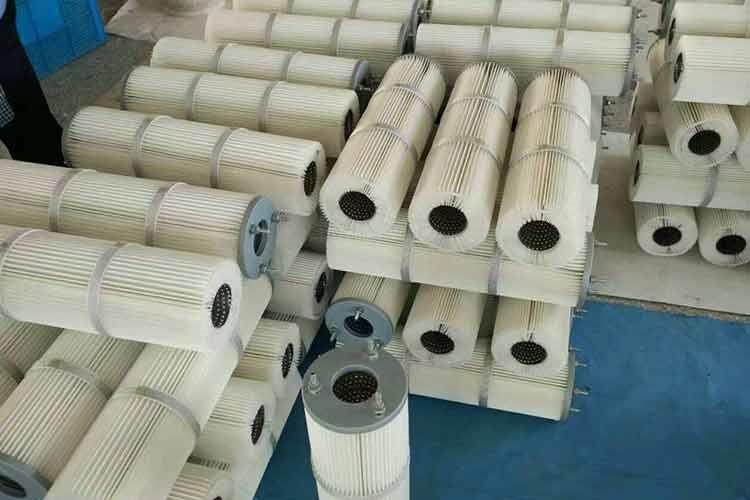 U8网电脑版_U8(中国)电控箱盖，在工作时不得随意打开，如需调节清灰时间，或需检查电路时，应停机后切断电源在进行工作